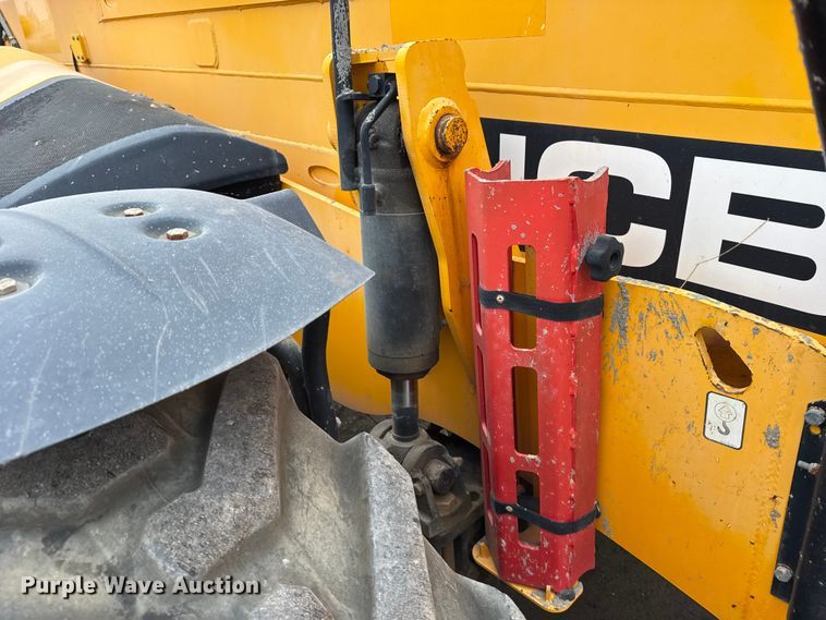image for item FB0505 2018 JCB 508-66 telehandler