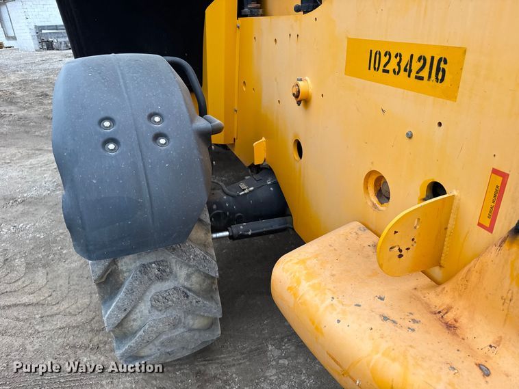 image for item FB0505 2018 JCB 508-66 telehandler