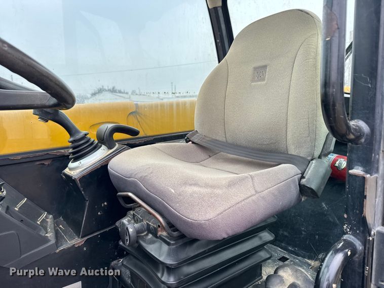 image for item FB0505 2018 JCB 508-66 telehandler