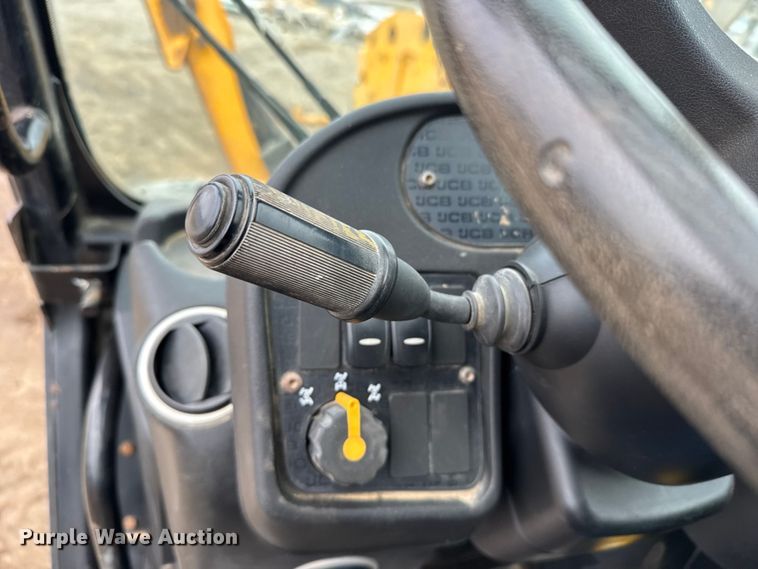 image for item FB0505 2018 JCB 508-66 telehandler