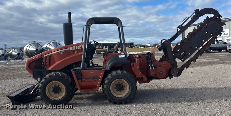 image for item FG1543 2002 Ditch Witch RT115 trencher