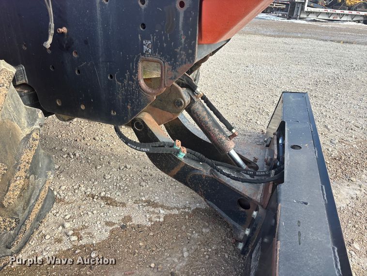 image for item FG1543 2002 Ditch Witch RT115 trencher