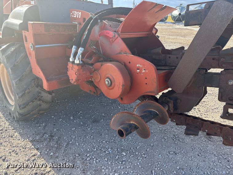 image for item FG1543 2002 Ditch Witch RT115 trencher