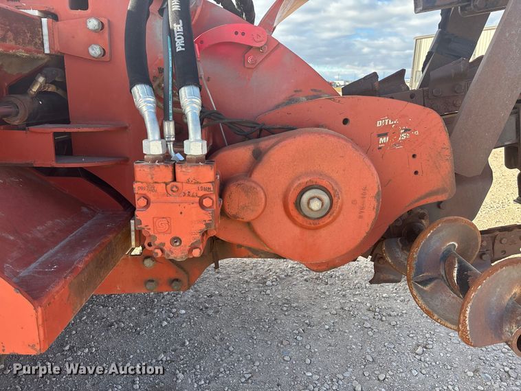image for item FG1543 2002 Ditch Witch RT115 trencher