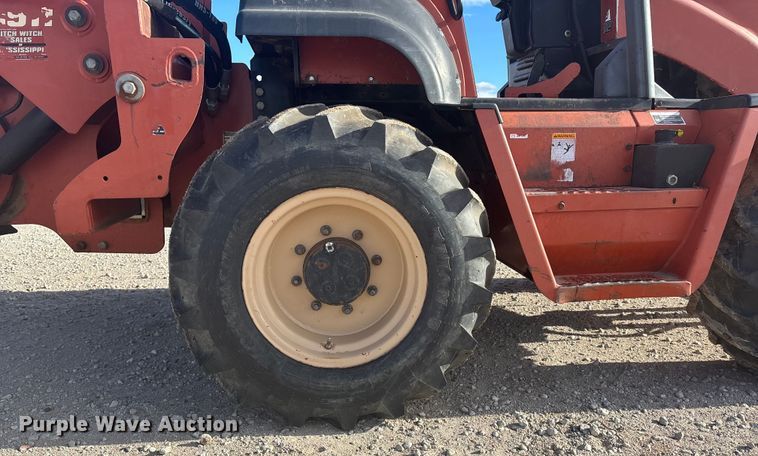 image for item FG1543 2002 Ditch Witch RT115 trencher