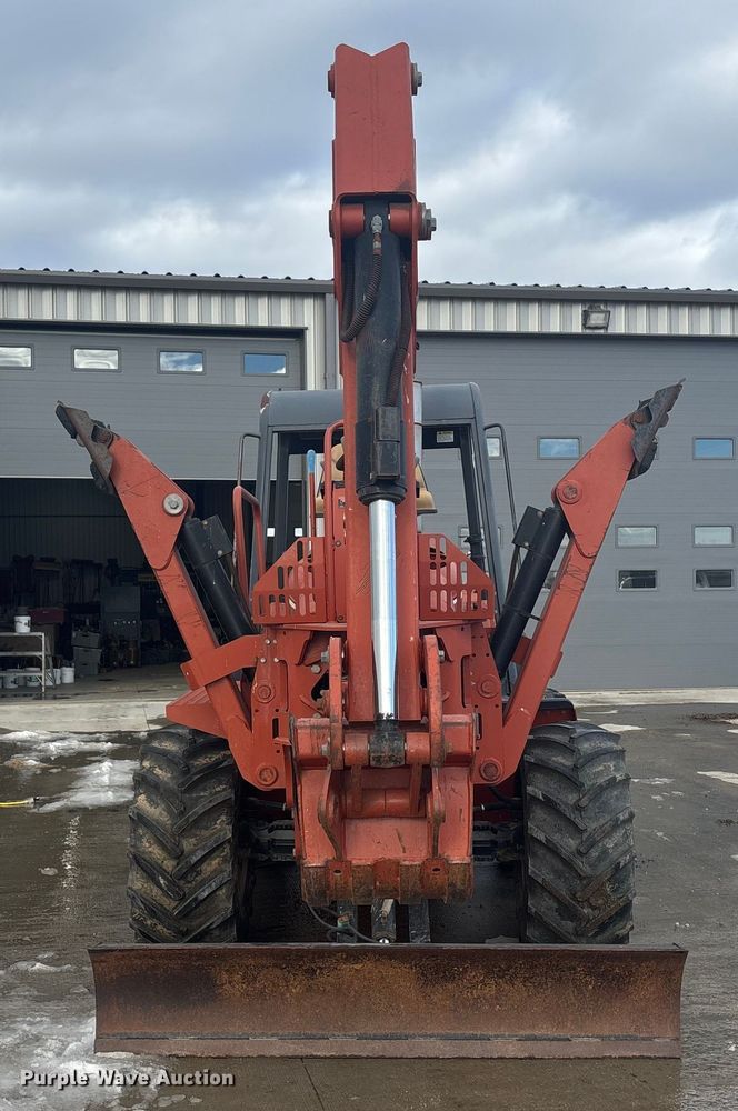 image for item FG1544 2005 Ditch Witch RT95 trencher