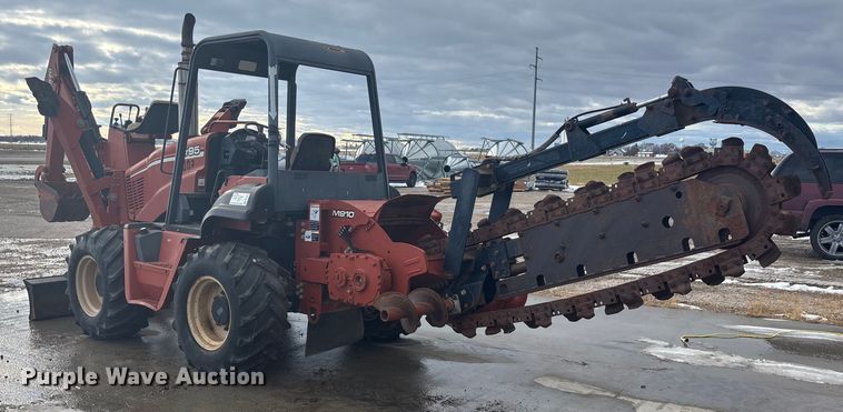image for item FG1544 2005 Ditch Witch RT95 trencher