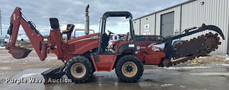 image for item FG1544 2005 Ditch Witch RT95 trencher