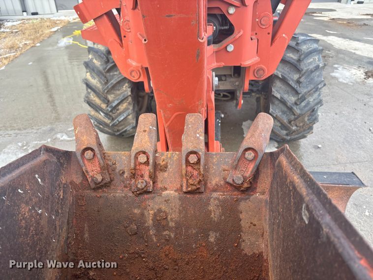 image for item FG1544 2005 Ditch Witch RT95 trencher