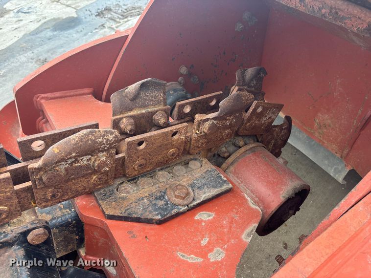 image for item FG1544 2005 Ditch Witch RT95 trencher