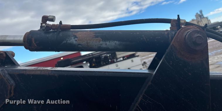 image for item FG1544 2005 Ditch Witch RT95 trencher