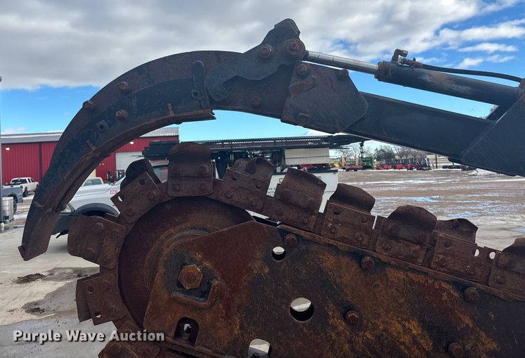 image for item FG1544 2005 Ditch Witch RT95 trencher