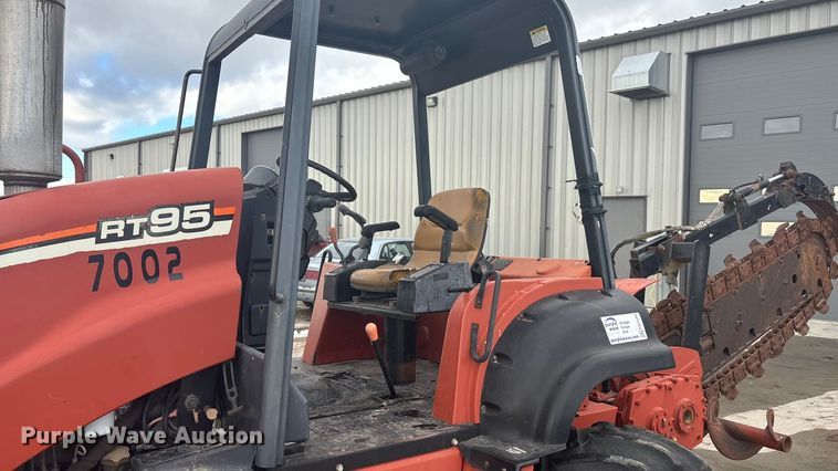 image for item FG1544 2005 Ditch Witch RT95 trencher