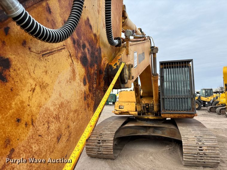 image for item FG1576 2000 Komatsu PC 220 LC excavator