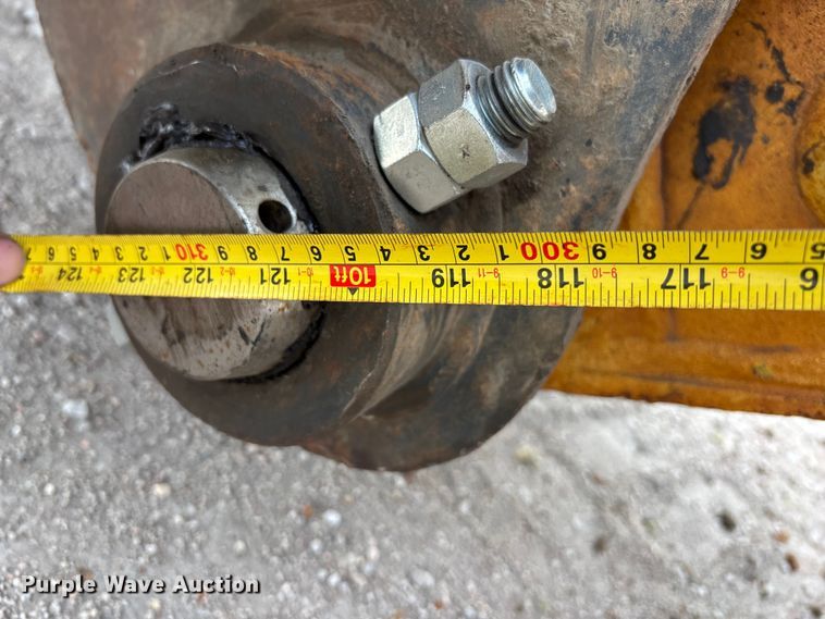 image for item FG1576 2000 Komatsu PC 220 LC excavator