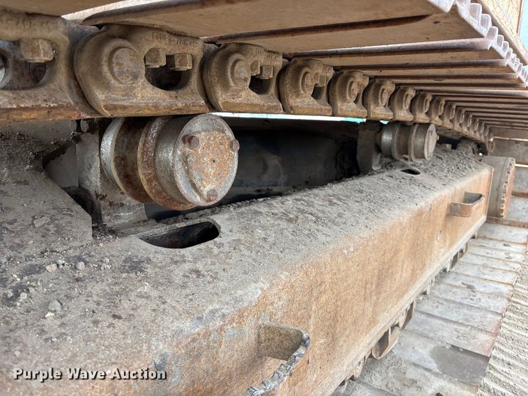 image for item FG1576 2000 Komatsu PC 220 LC excavator