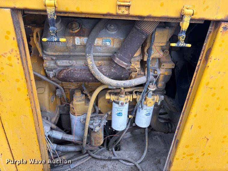 image for item FG1578 Gomaco 8500 B trimmer