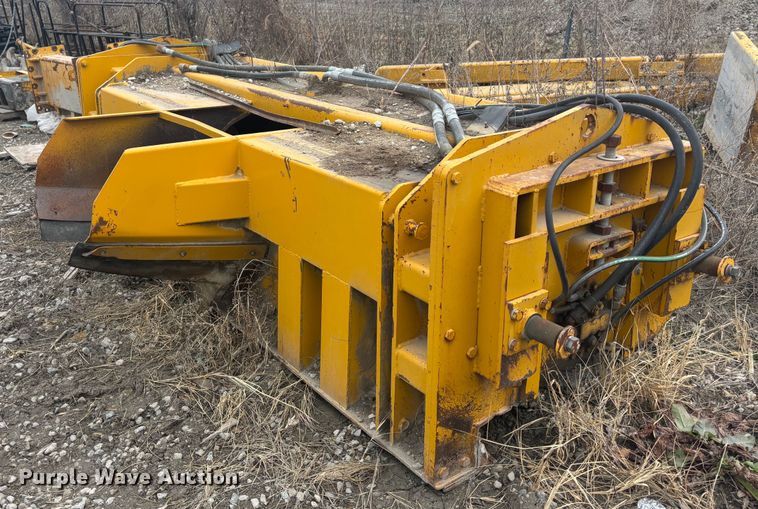 image for item FG1578 Gomaco 8500 B trimmer