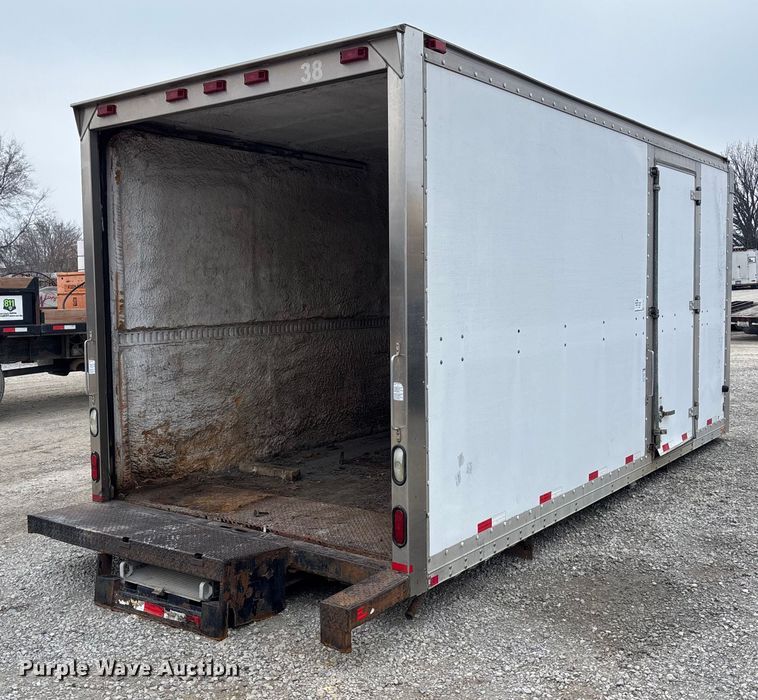 image for item FG1582 2008 Morgan truck box