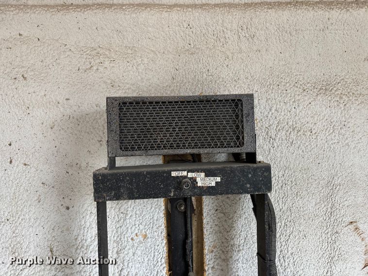 image for item FG1582 2008 Morgan truck box