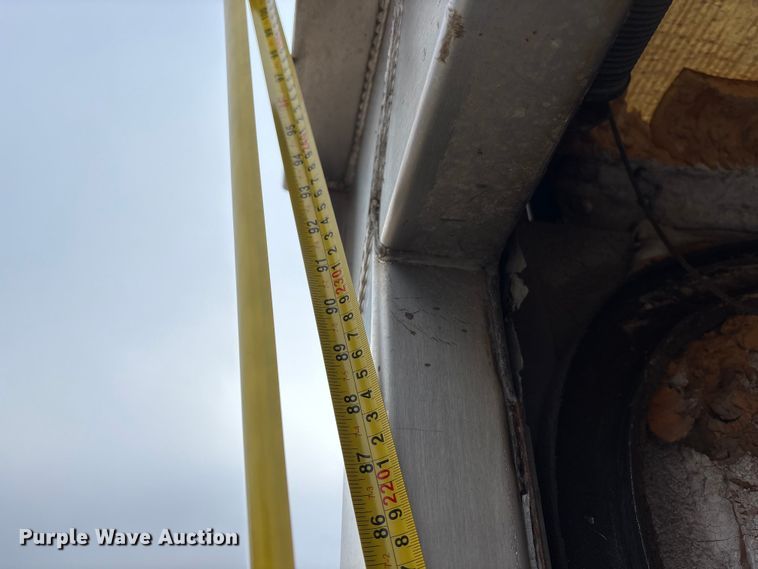 image for item FG1582 2008 Morgan truck box