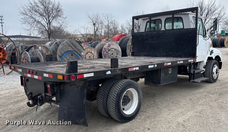 image for item FG1584 2005 Sterling flatbed truck