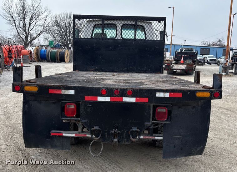 image for item FG1584 2005 Sterling flatbed truck