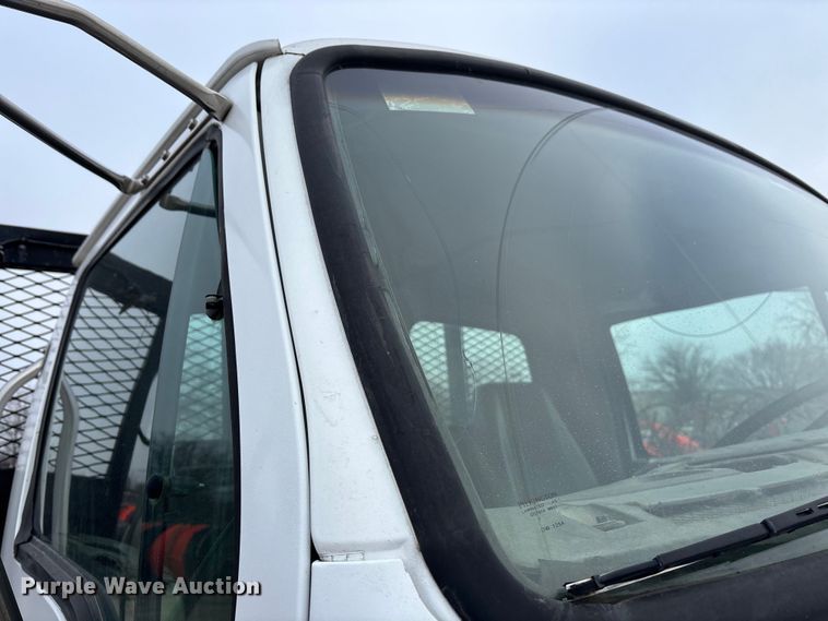 image for item FG1584 2005 Sterling flatbed truck