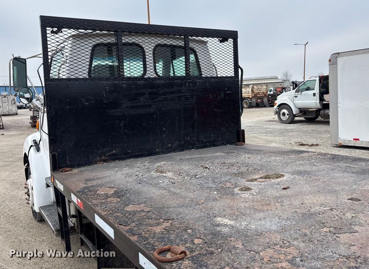 image for item FG1584 2005 Sterling flatbed truck