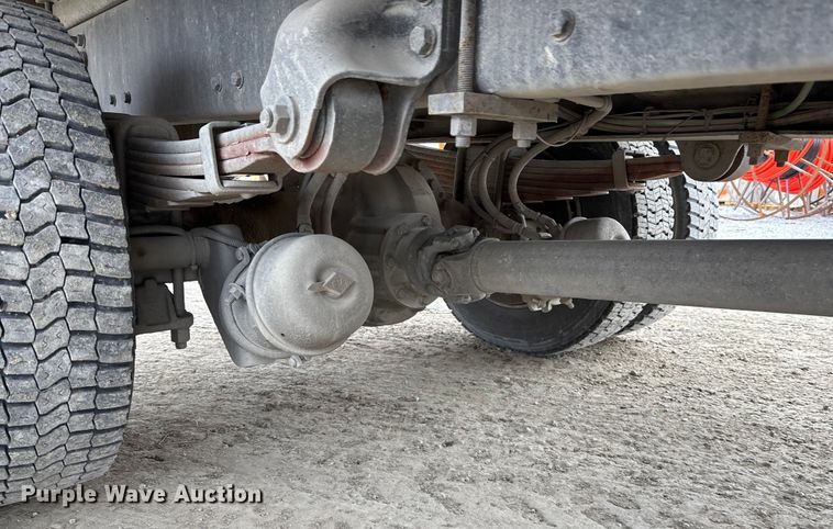 image for item FG1584 2005 Sterling flatbed truck