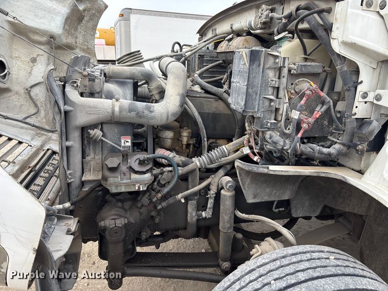 image for item FG1584 2005 Sterling flatbed truck