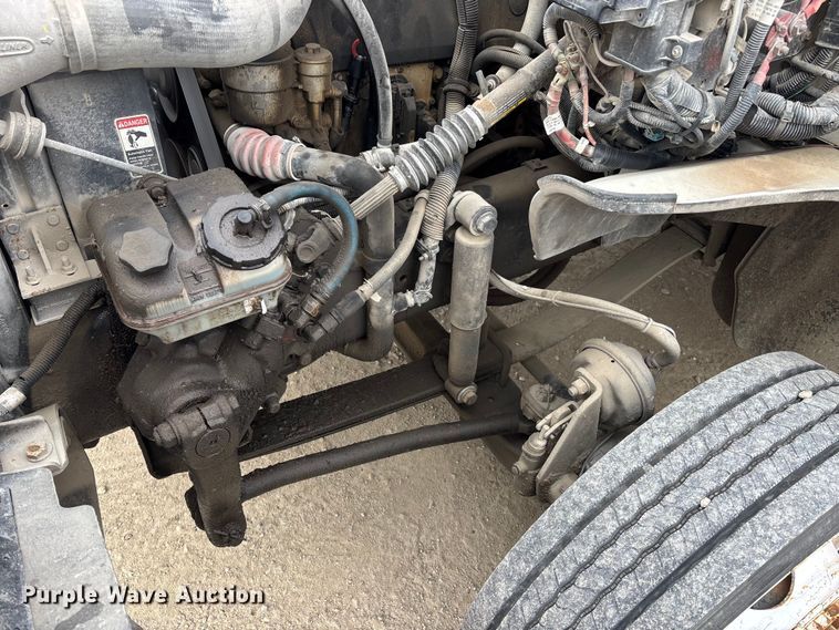 image for item FG1584 2005 Sterling flatbed truck