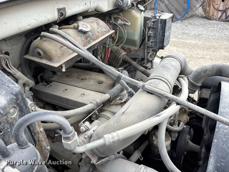 image for item FG1584 2005 Sterling flatbed truck