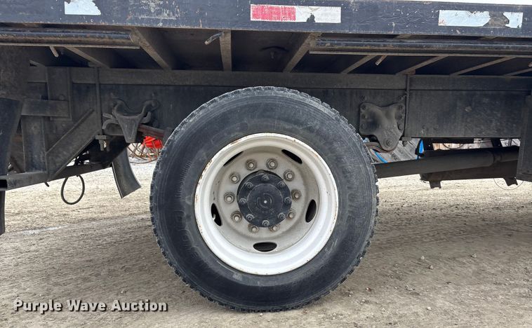 image for item FG1584 2005 Sterling flatbed truck