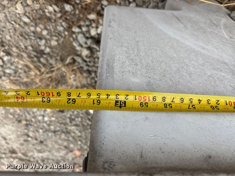 image for item FG1589 Fibre Body fiberglass topper