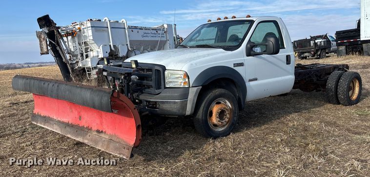image for item FG1590 2006 Ford F550 truck cab and chassis