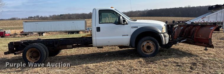 image for item FG1590 2006 Ford F550 truck cab and chassis