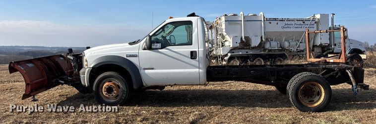 image for item FG1590 2006 Ford F550 truck cab and chassis