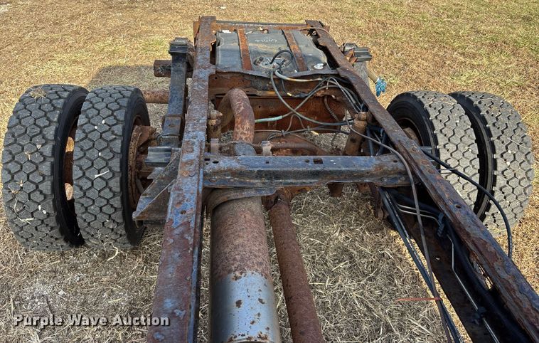 image for item FG1590 2006 Ford F550 truck cab and chassis