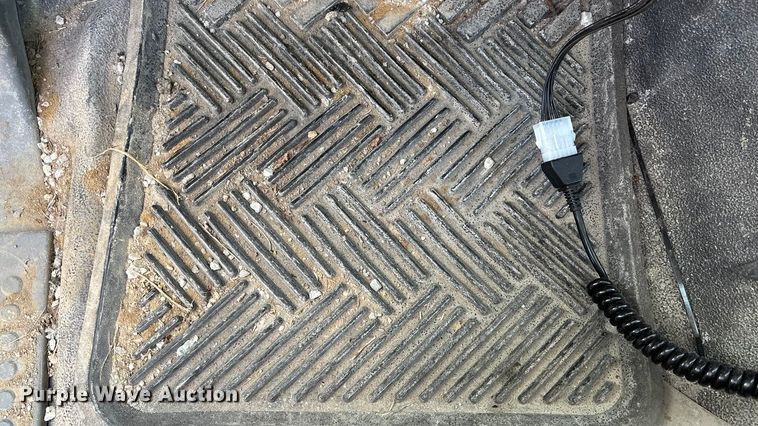 image for item FG1590 2006 Ford F550 truck cab and chassis