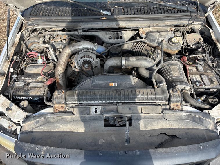 image for item FG1590 2006 Ford F550 truck cab and chassis