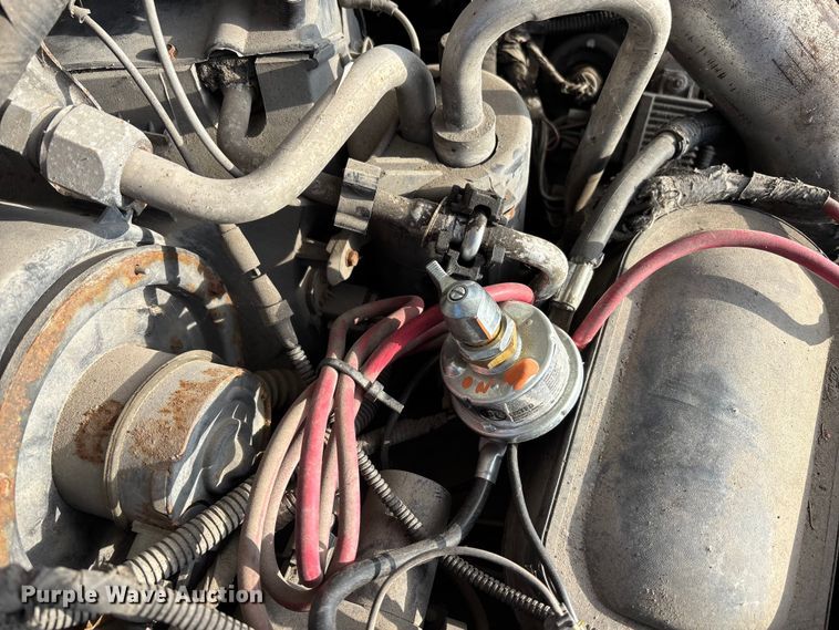 image for item FG1590 2006 Ford F550 truck cab and chassis