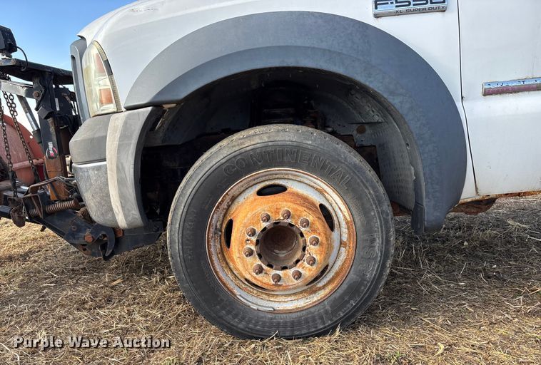 image for item FG1590 2006 Ford F550 truck cab and chassis