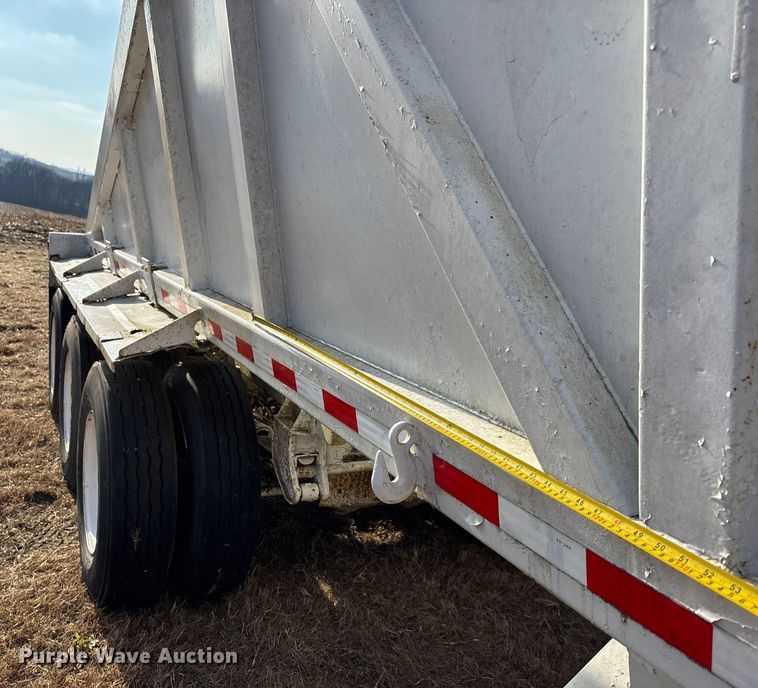 image for item FG1594 1995 Ranch bottom dump trailer