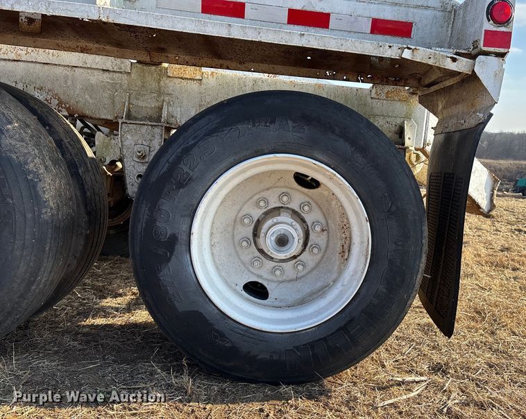 image for item FG1594 1995 Ranch bottom dump trailer