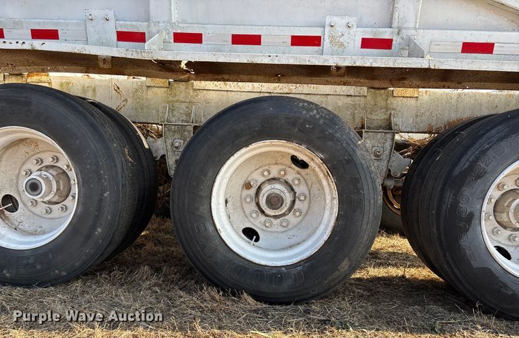 image for item FG1594 1995 Ranch bottom dump trailer
