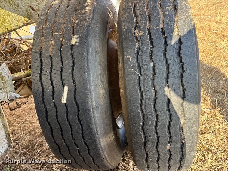 image for item FG1594 1995 Ranch bottom dump trailer