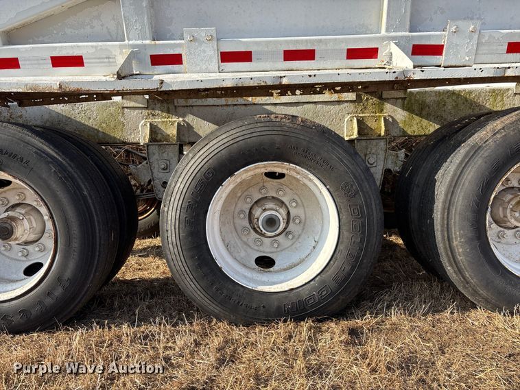 image for item FG1594 1995 Ranch bottom dump trailer