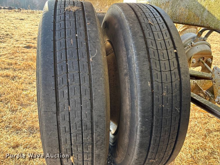 image for item FG1594 1995 Ranch bottom dump trailer