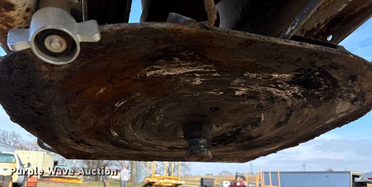 image for item FG1595 1990 Fruehauf DRXX – M2–30 end dump trailer